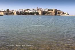 Image du Maroc Professionnelle de  La kasbah des Oudaïas de Rabat est une magnifique petite forteresse surplombant l'embouchure du fleuve Bouregreg érigée par les Almoravides pour lutter contre les tribus Berghouatas, elle séduit par sa quiétude et sa lumière.  Jeudi 6 Octobre 2011. (Photo / Abdeljalil Bounhar)
 